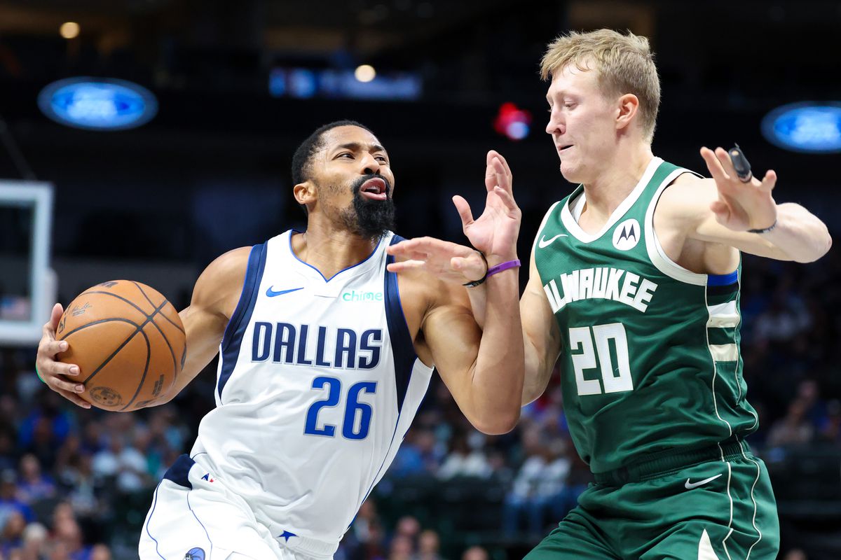 Superstar Showdown or System Failure? Mavericks’ New Identity vs. Bucks’ Old Dominance – Who Walks the Talk?