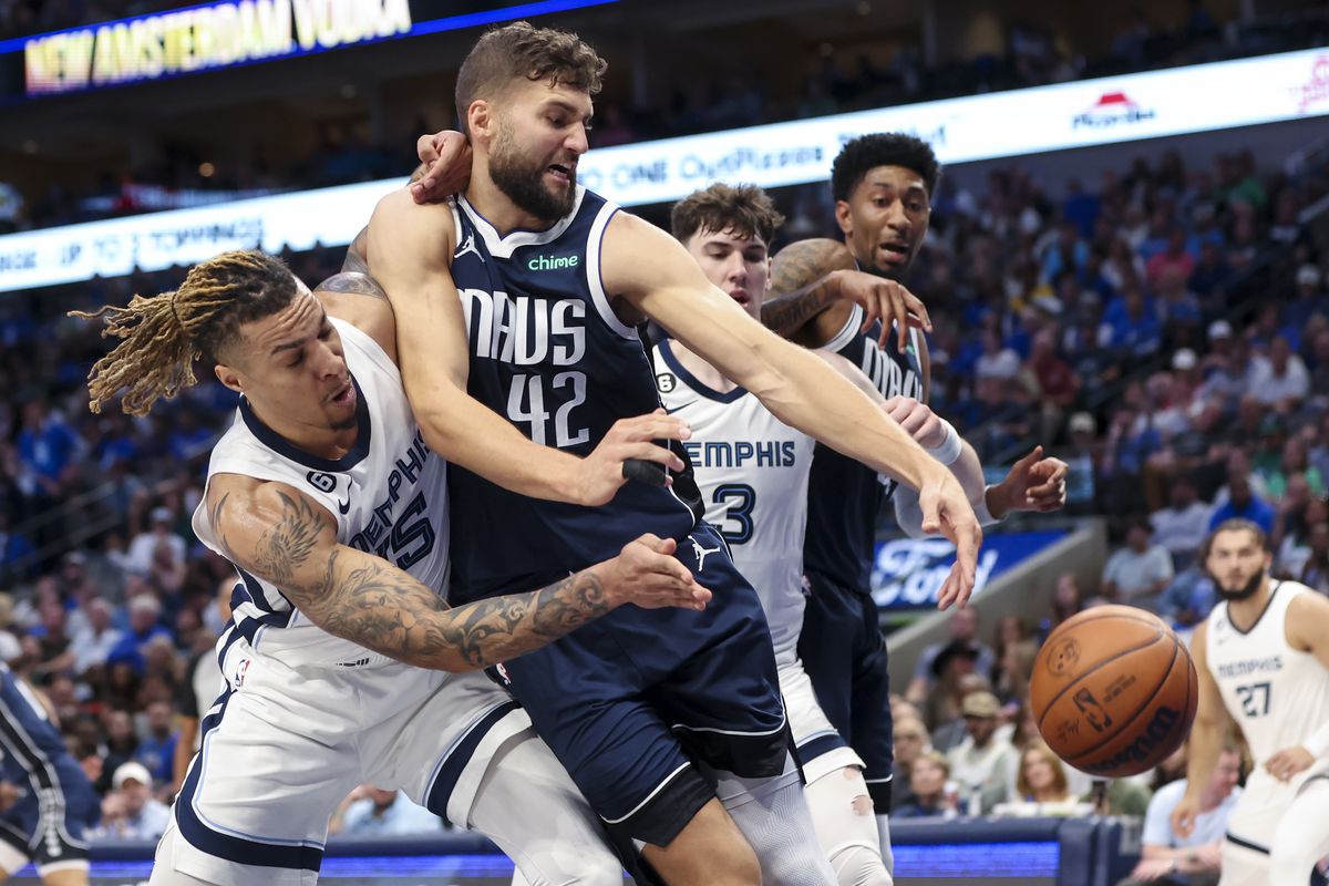 No Stars Left Behind: Memphis Grizzlies Clings to Its Core, Dallas Mavericks Builds a New One