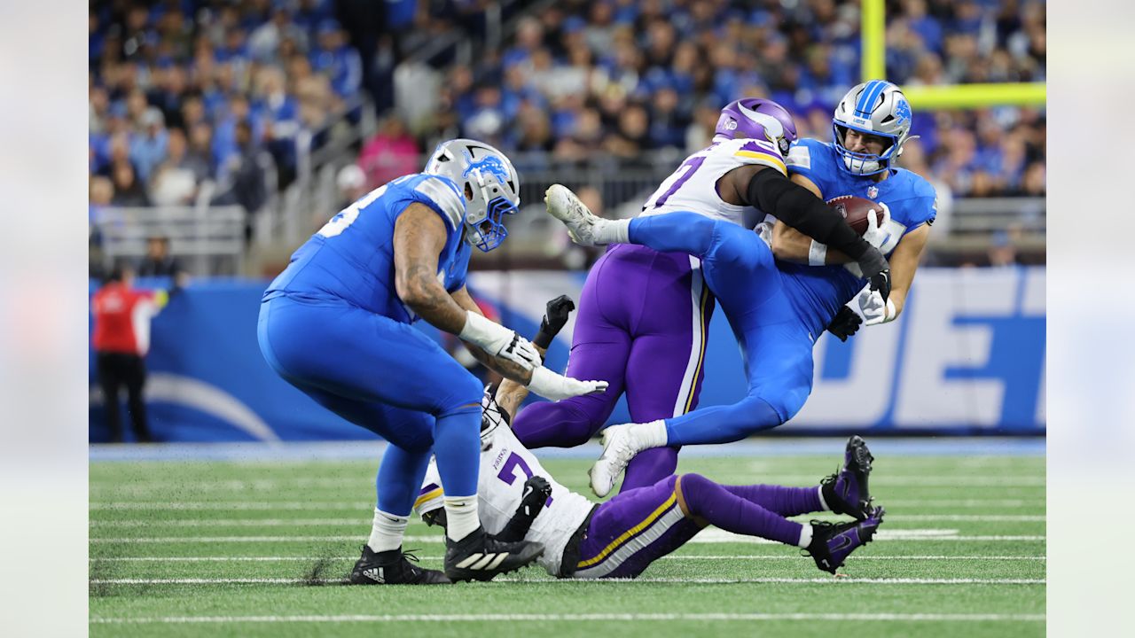 Lions Back Against the Wall, Vikings Ready to Play Grinch—Holiday Football Has Never Been This Brutal